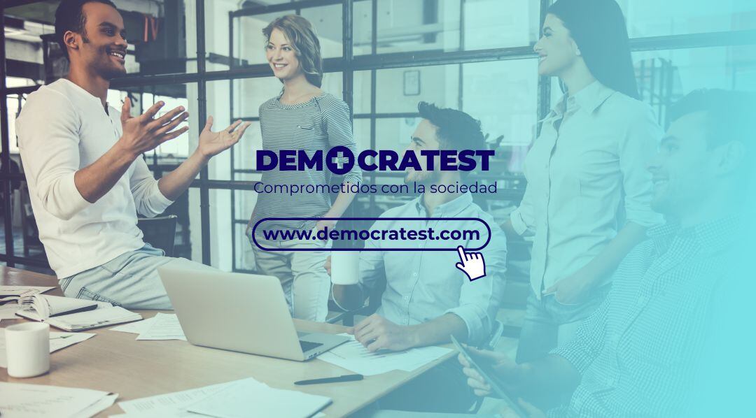 Profesionales del sector tecnológico y biólogos comprometidos con la sociedad.