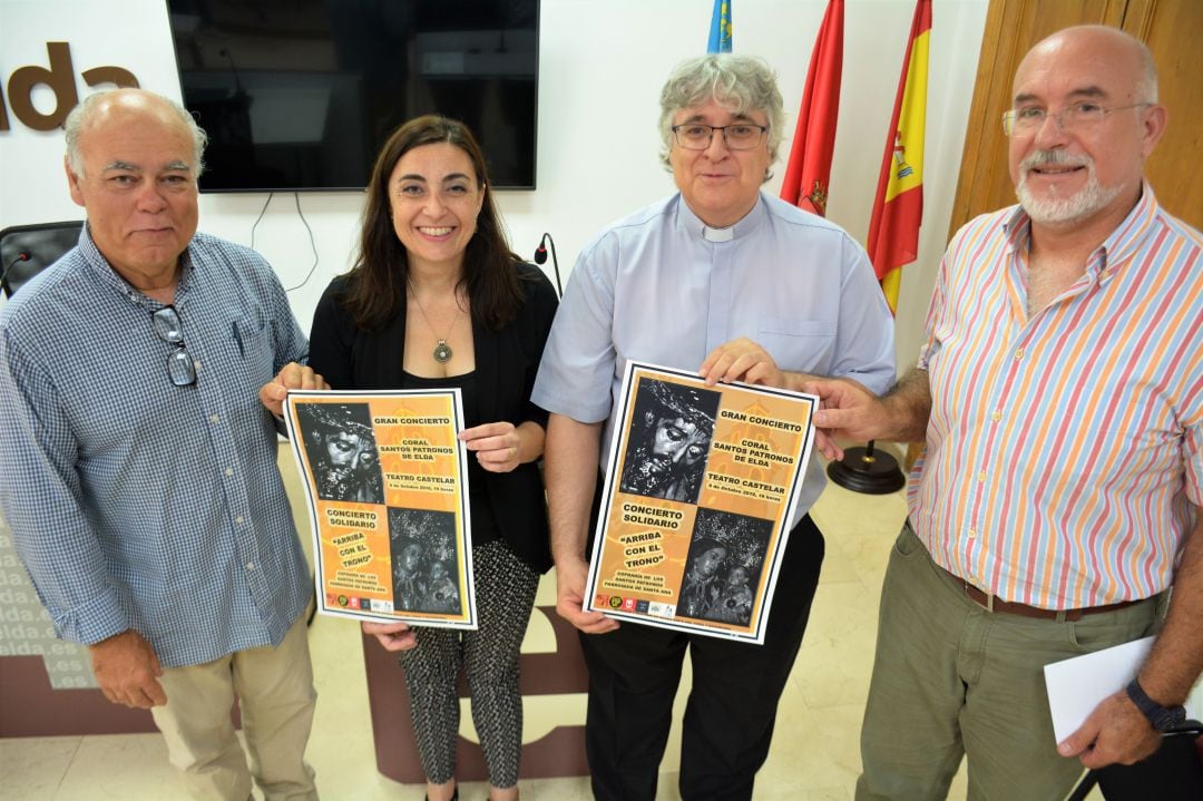 La Coral de los Santos Patronos actuará el 9 de octubre para recaudar fondos y restaurar los tronos de la Virgen y del Cristo