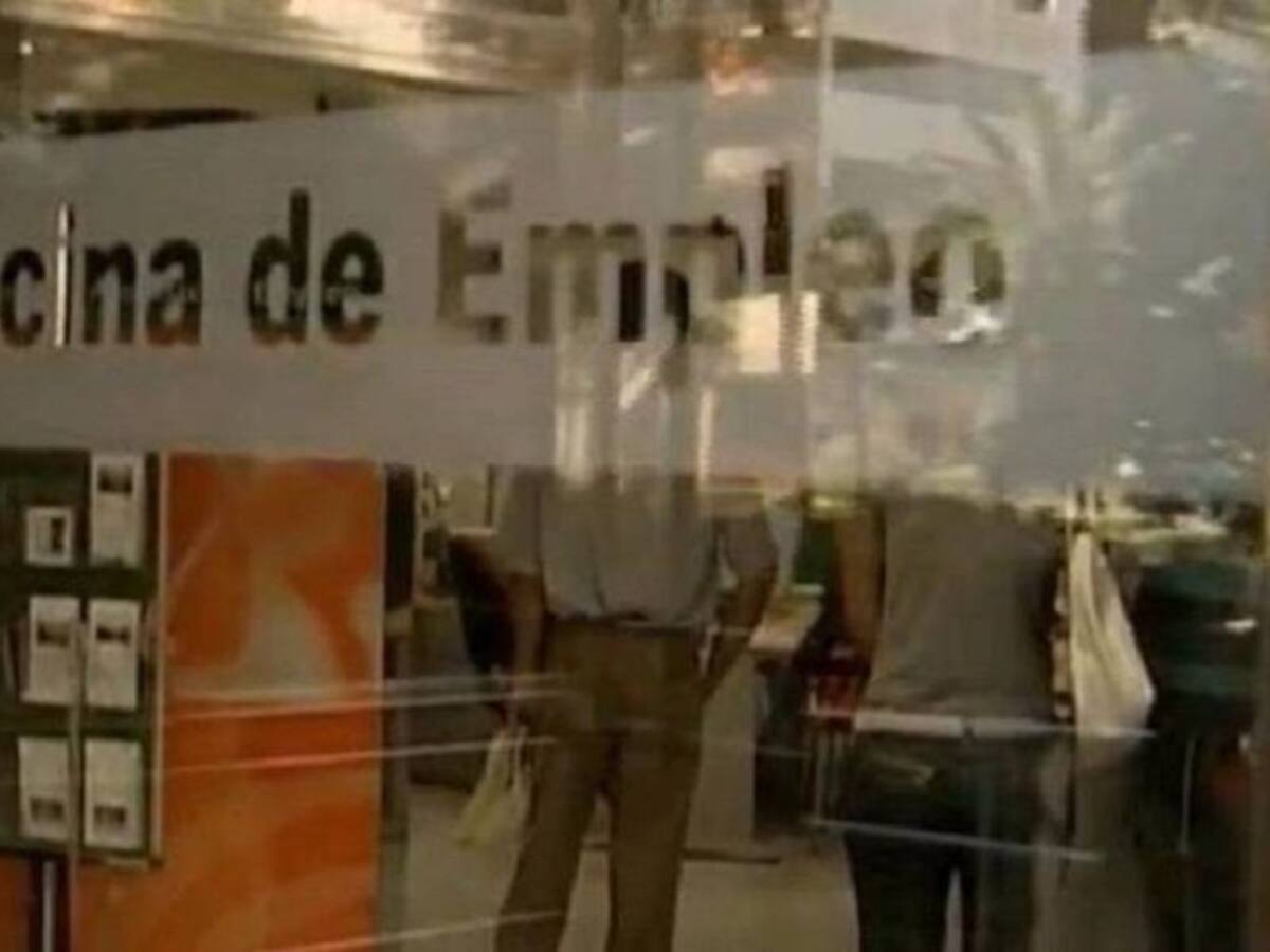 Mínima bajada del paro en Palencia en julio