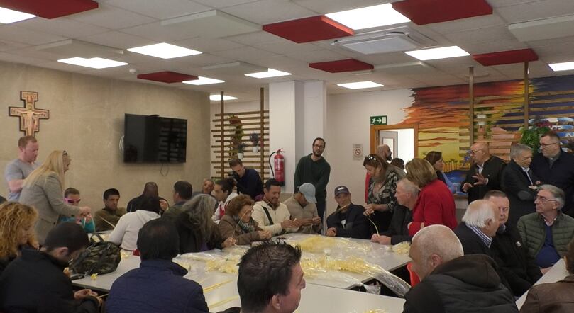 Participantes del taller de palma blanca