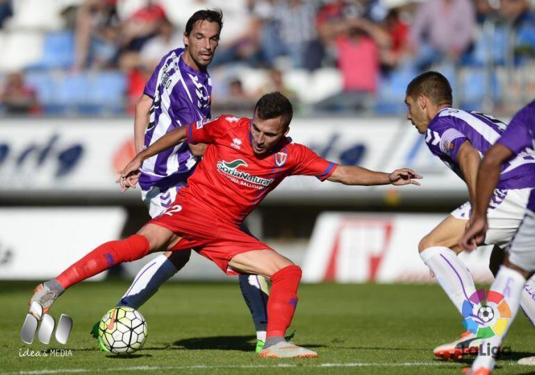 El numantino Pablo Valcarce, durante el Numancia-Valladolid del pasado curso en Los Pajaritos.