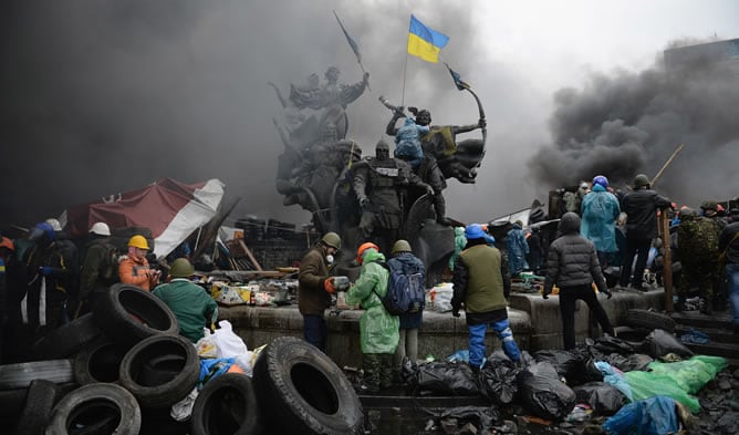 Manifestantes en la plaza de la Independencia de Kiev