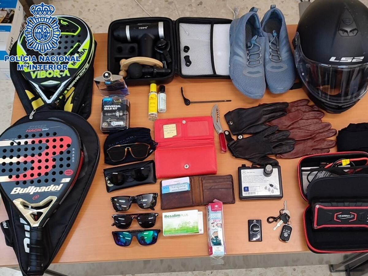 Cuatro detenidos por robar en coches aparcados en las calles de Marbella