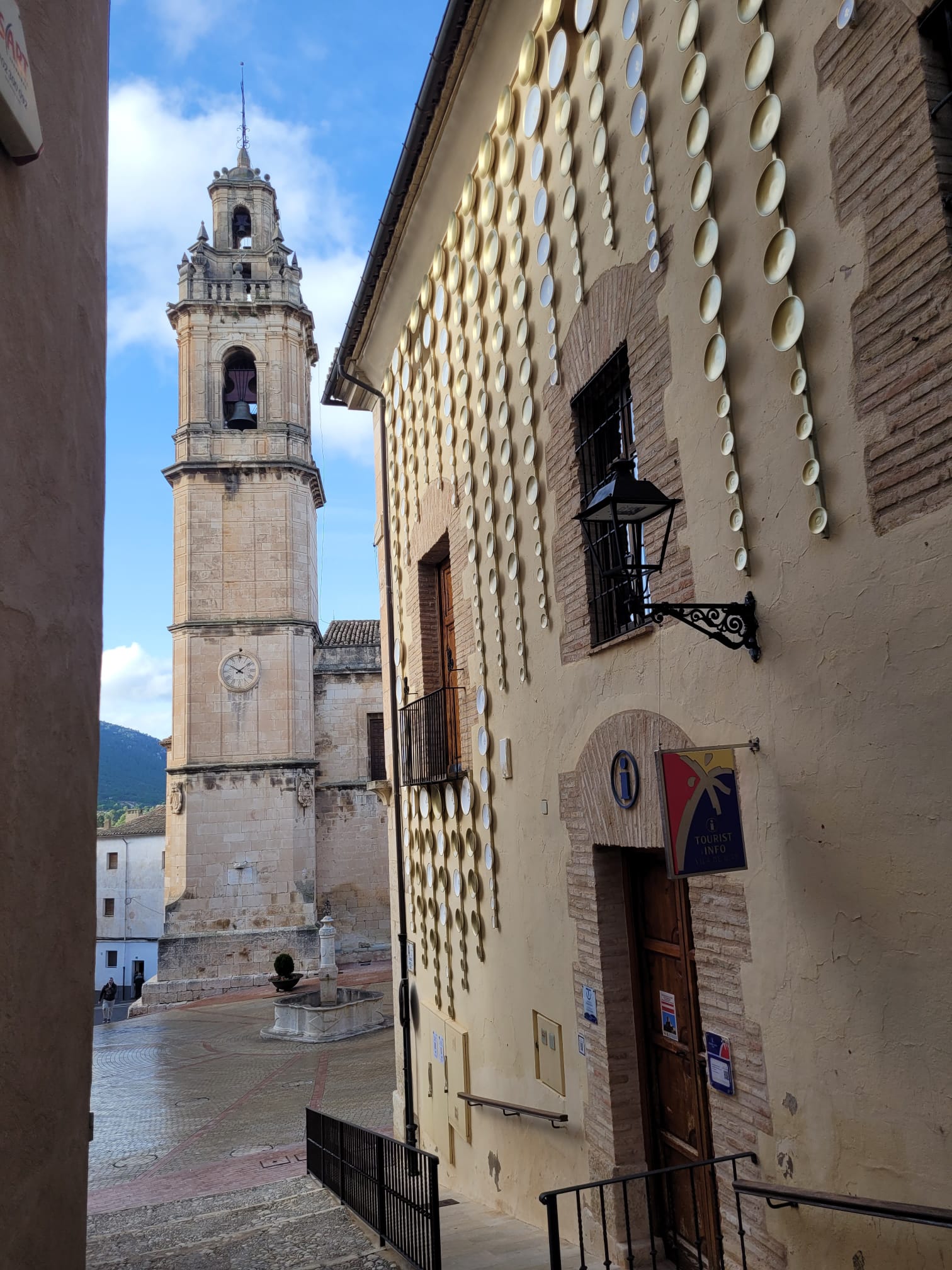 Fachada del ayuntamiento de Biar