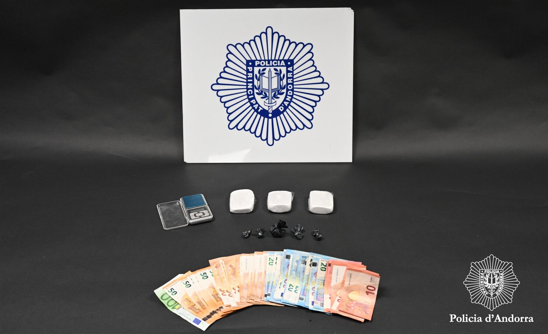 Material comisat per la Policia a la darrera operació antidroga