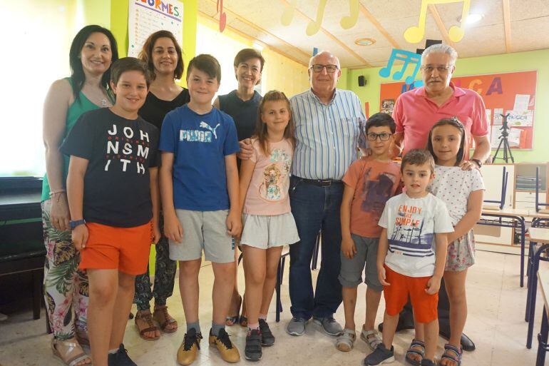 Niños y Federación de Comparsas Santa María Magdalena