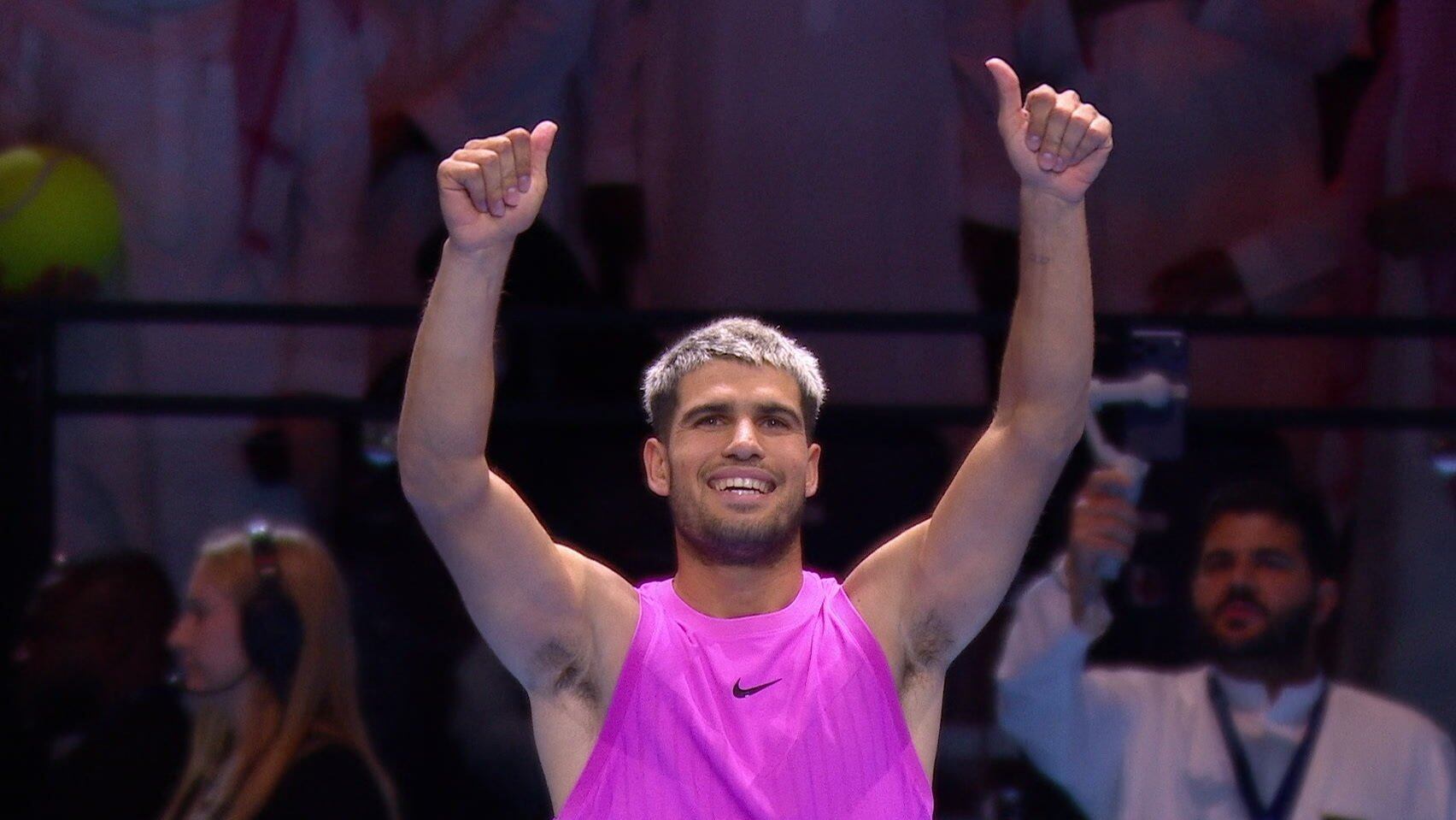 Carlos Alcaraz celebra su victoria sobre Taylor Fritz