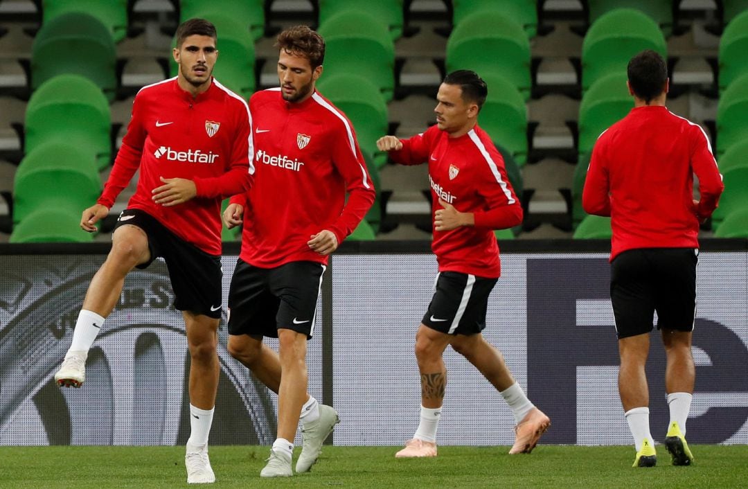 Los sevillistas, en el último entrenamiento previo al partido