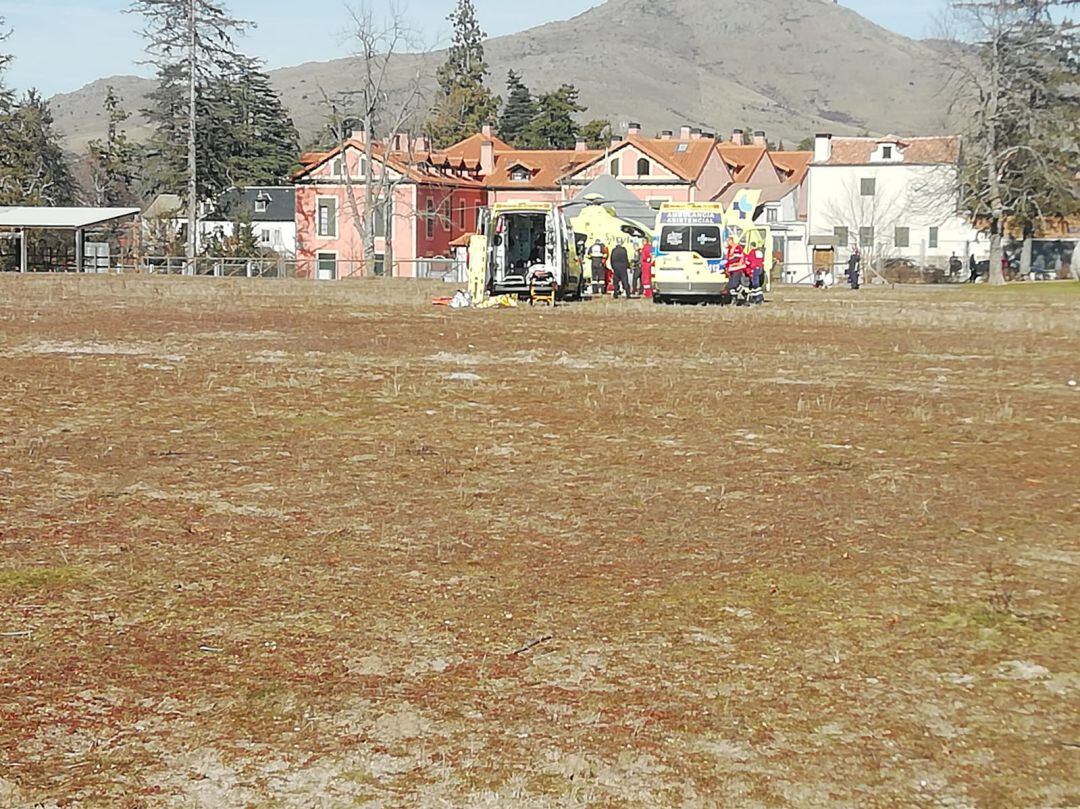 Atención a los heridos en el campo de Polo