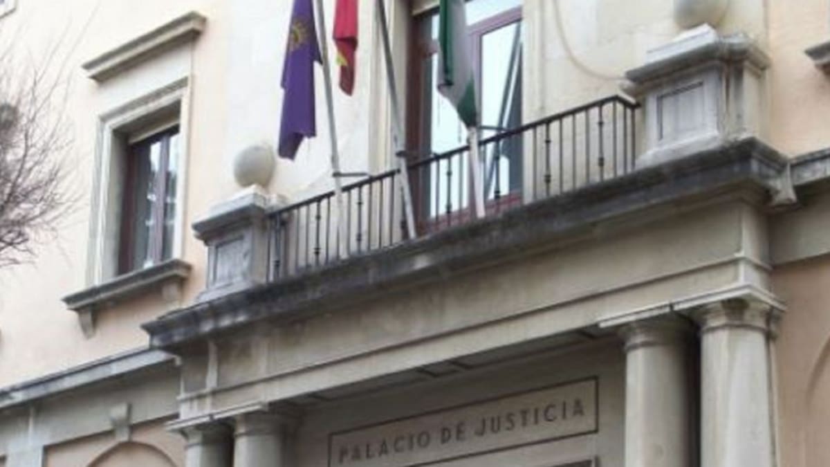 Juicio a una pareja por presunto abuso y maltrato de cinco menores