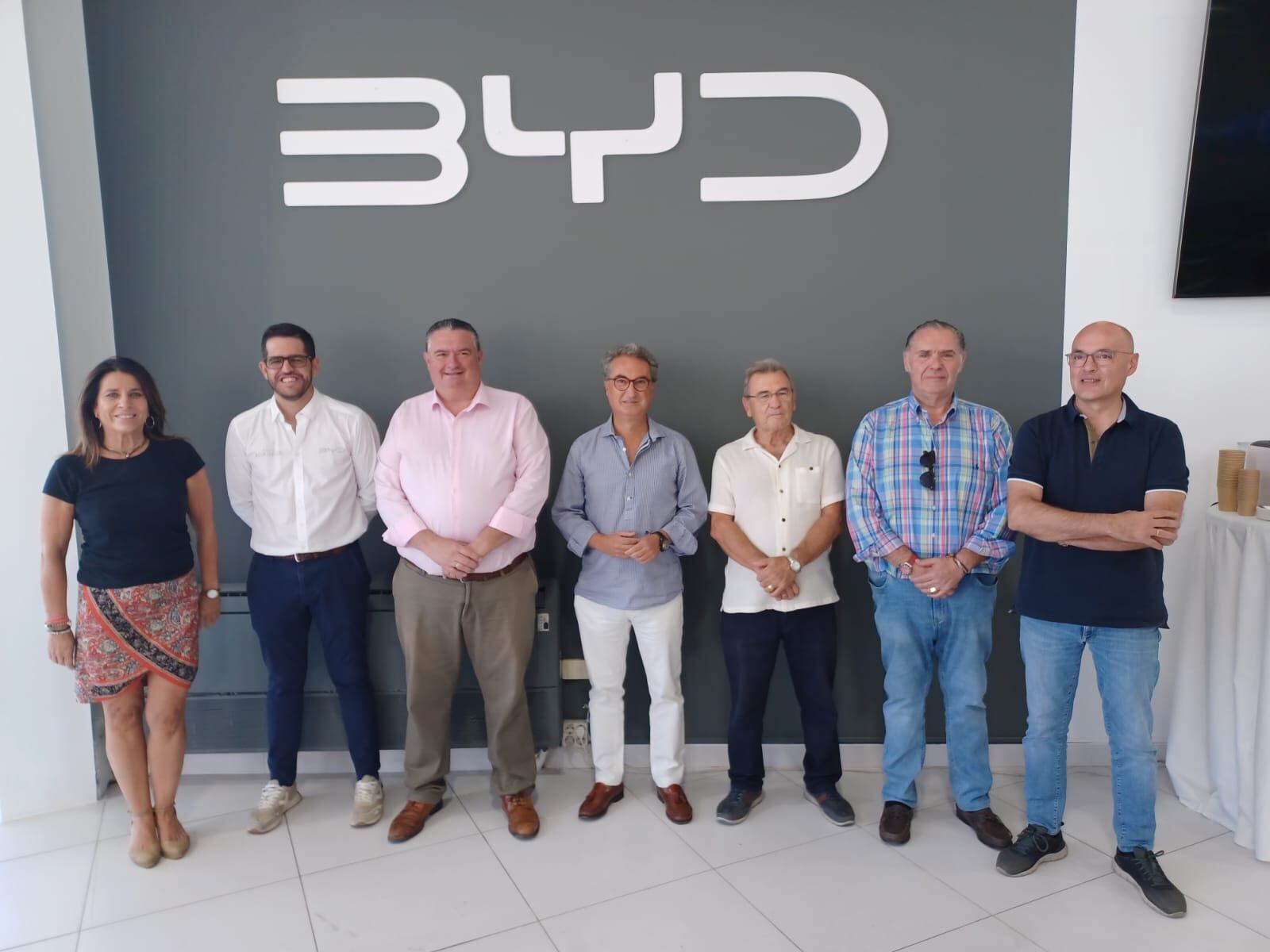 Inauguración de la jornada de puertas abiertas en BYD Úbeda.