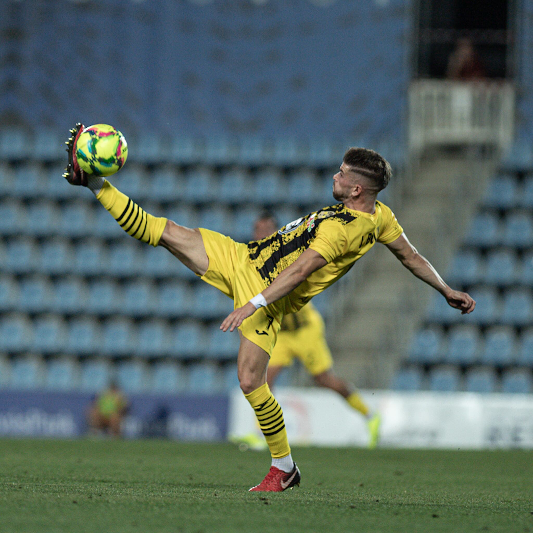 Els grocs i negres van saber contrarestar la superioritat del Víkingur islandès i van disposar d'alguna opció de perill