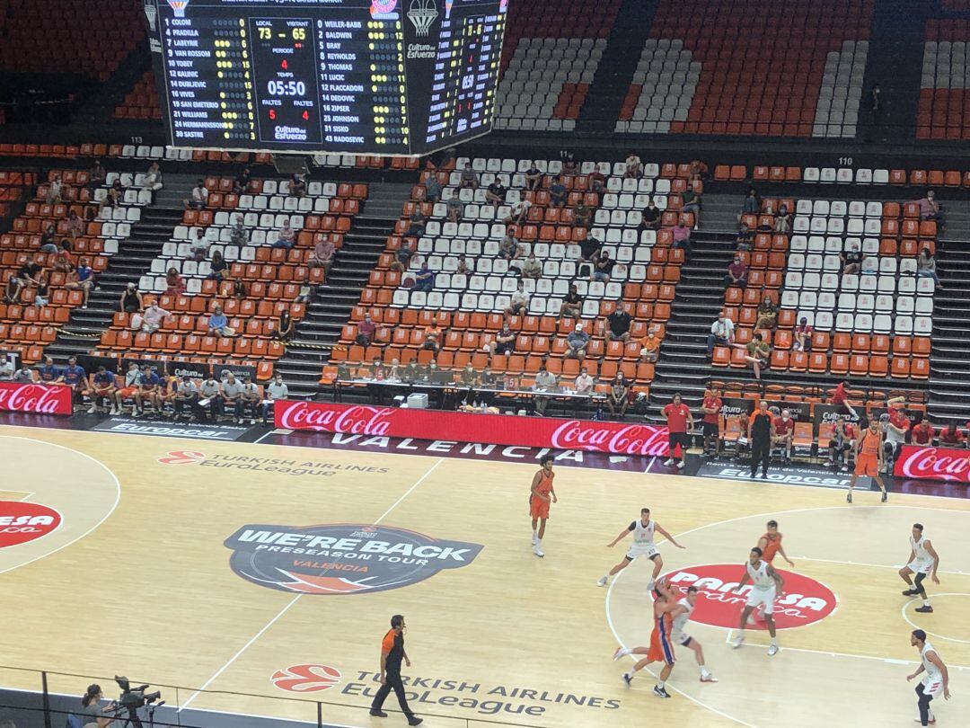 Valencia Basket ante el Bayern con público en las gradas.