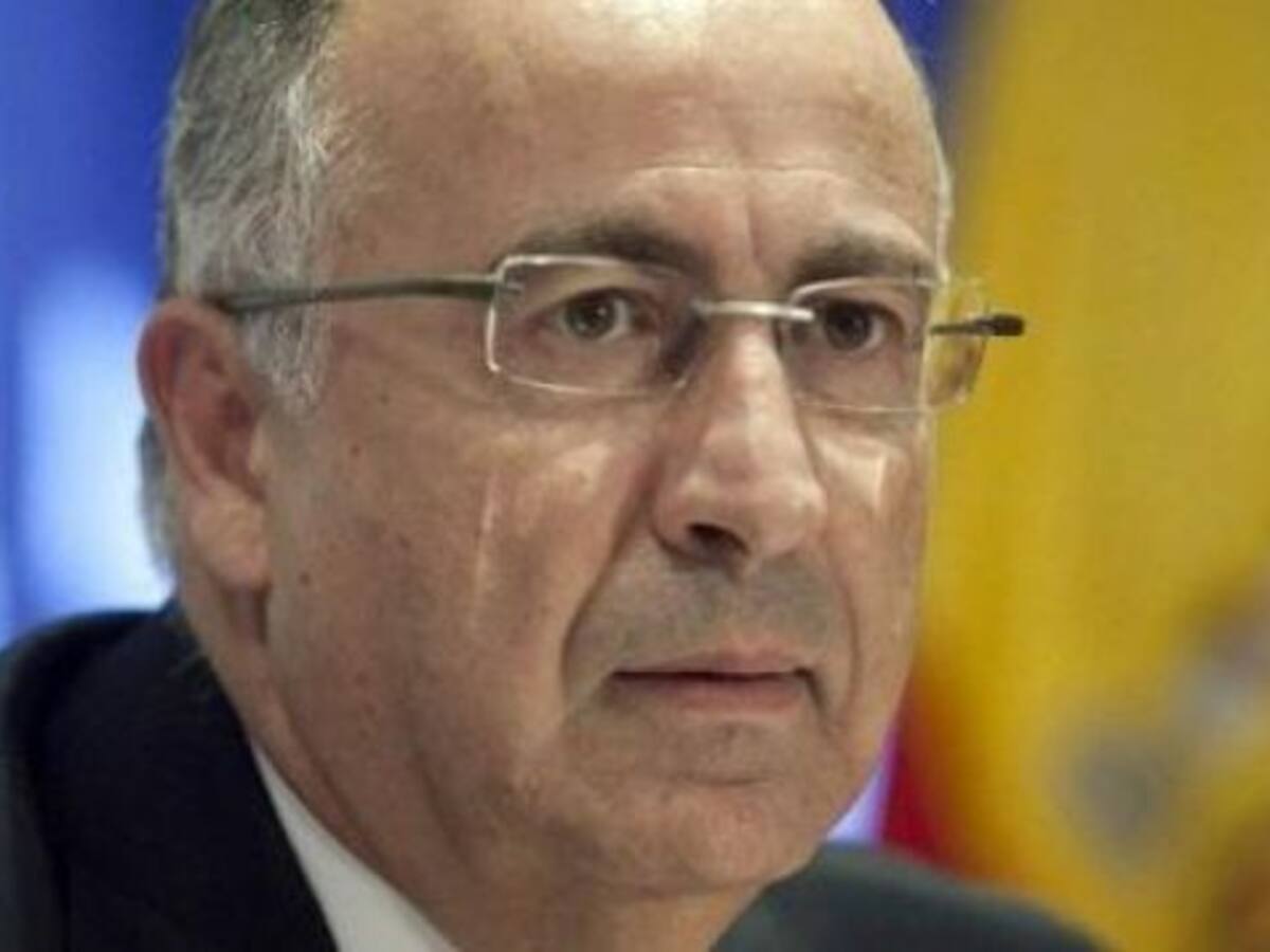 Spínola (PSOE): "Las negociaciones con CC continúan, a pesar de los francotiradores"