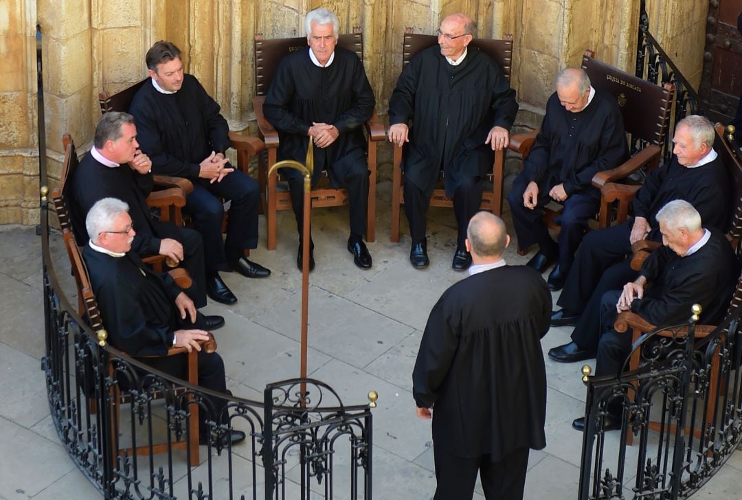 Reunión del Tribunal de las Aguas de València en 2017. 