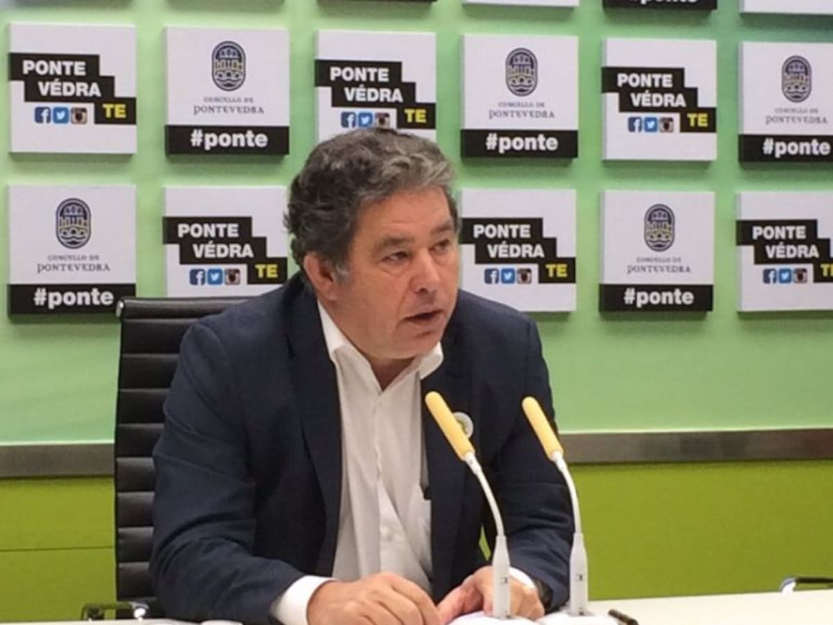 Lores confía en los pontevedreses para sacar adelante el nuevo sistema de tratamiento de basura.