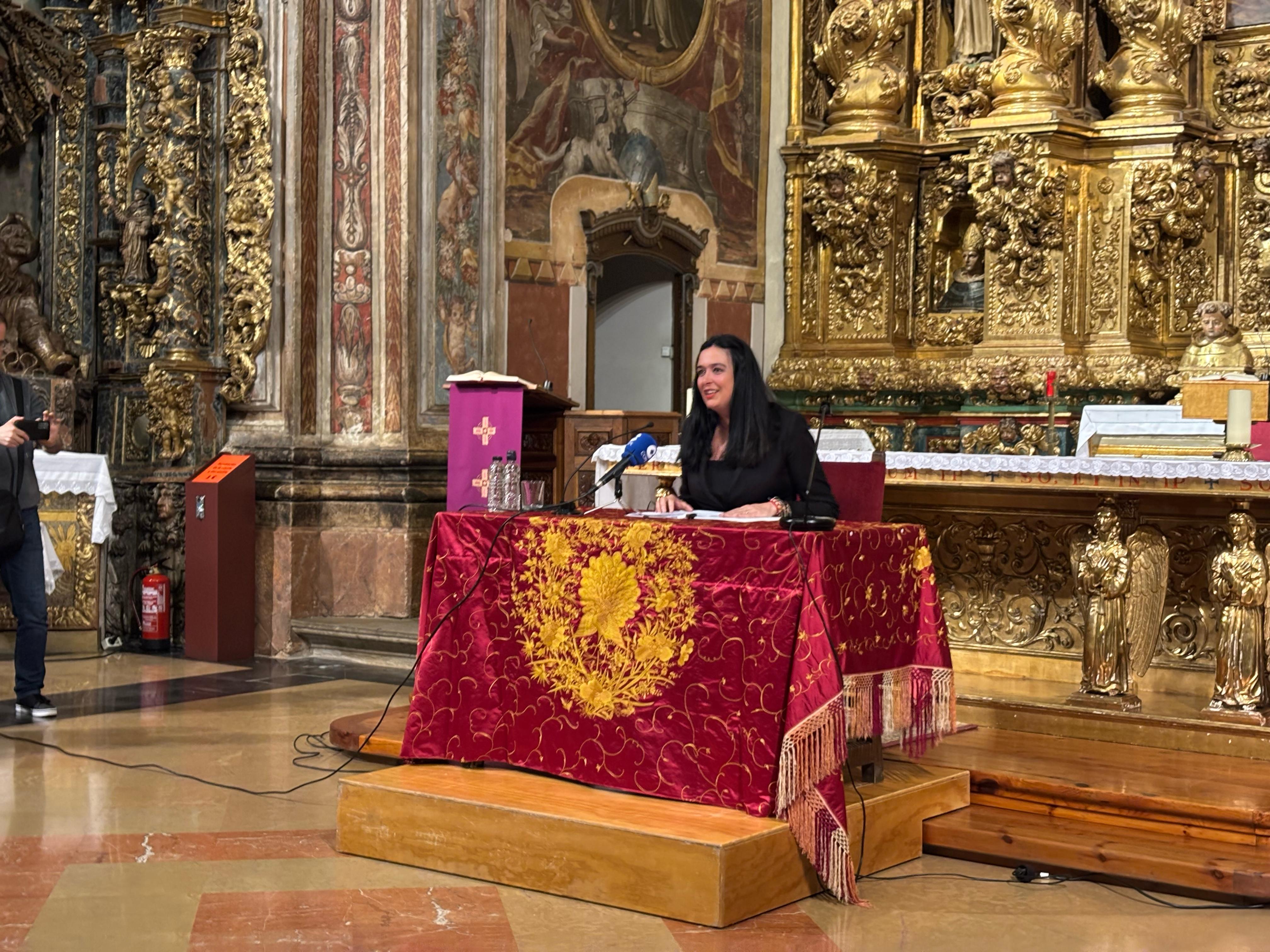 Lorena Orduna, alcaldesa de Huesca durante el pregón de Semana Santa