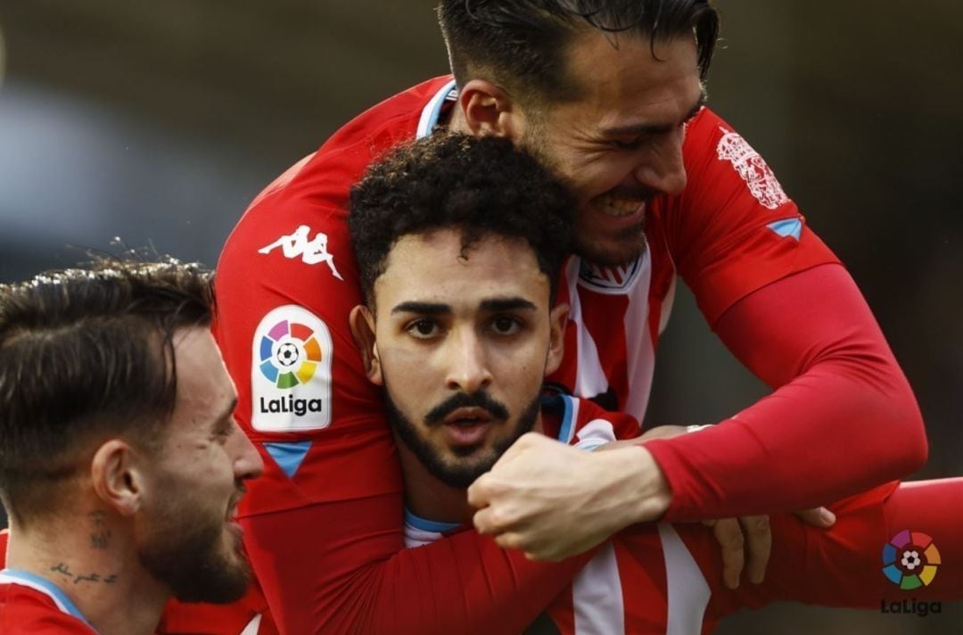 Los jugadores del Lugo celebrando el segundo gol.