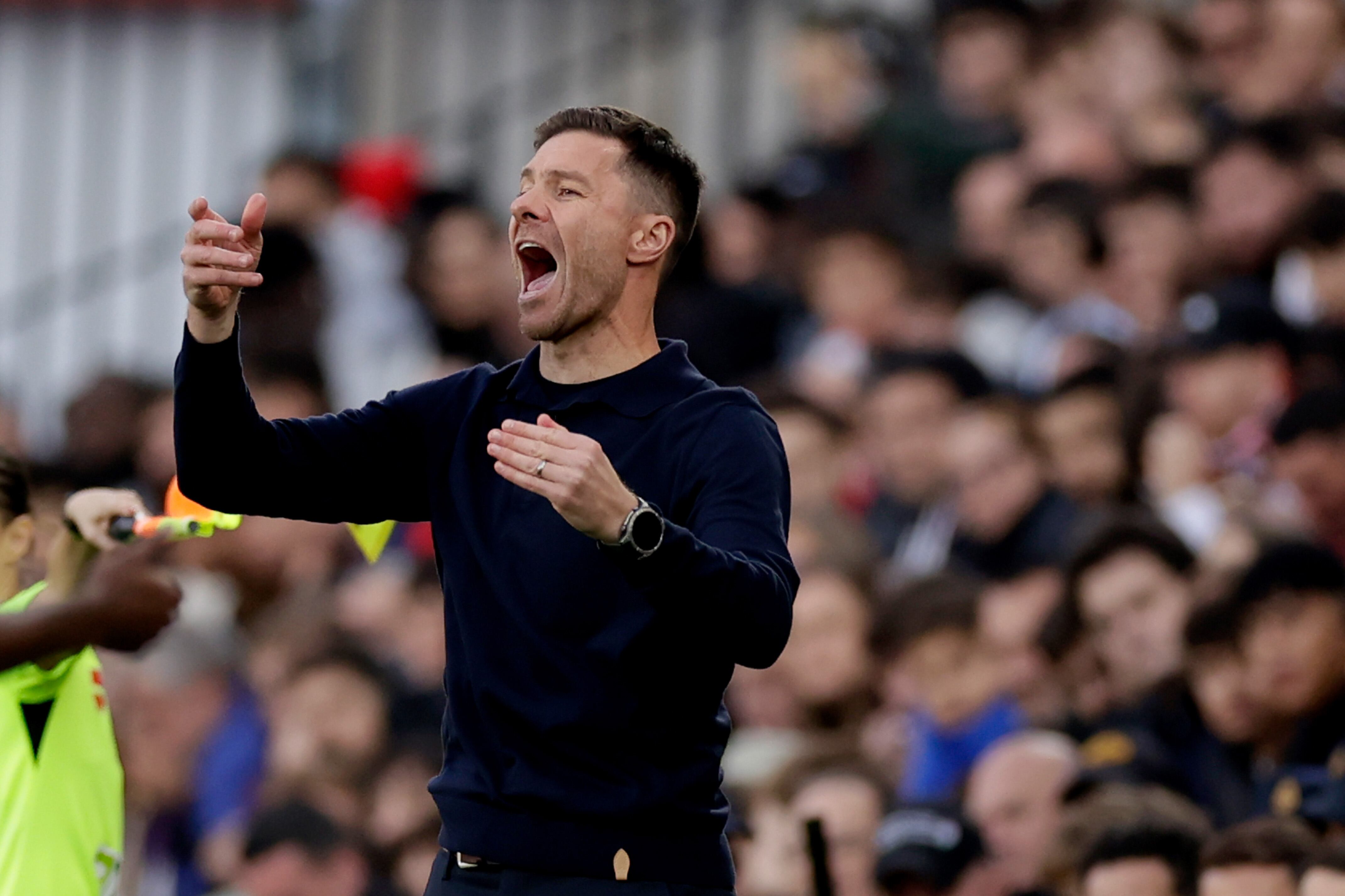 Xabi Alonso, durante el Rayo Vallecano-Real Madrid en el Estadio de Vallecas