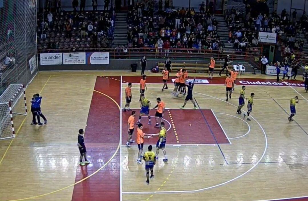 La decepción amarilla se cristalizó en la cancha de Torrelavega.