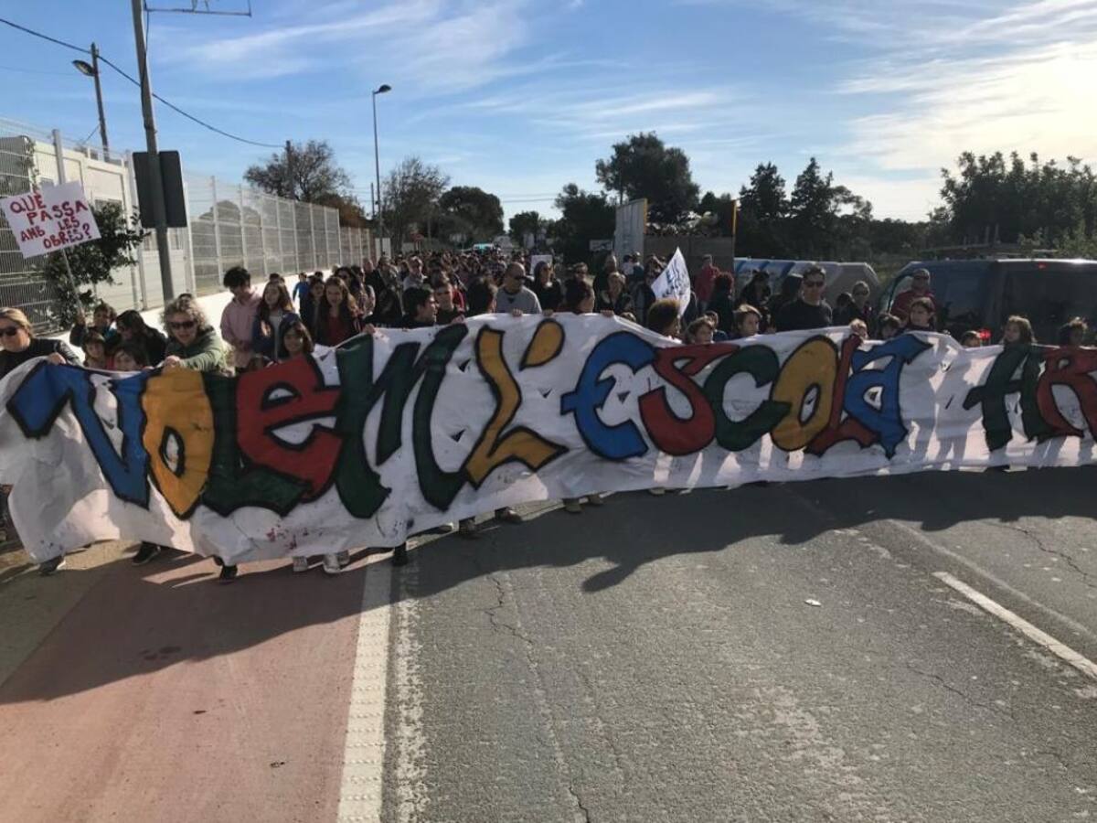 Manifestación en Formentera para reclamar el nuevo colegio de Sant Ferran: "Se nos está acabando la paciencia"