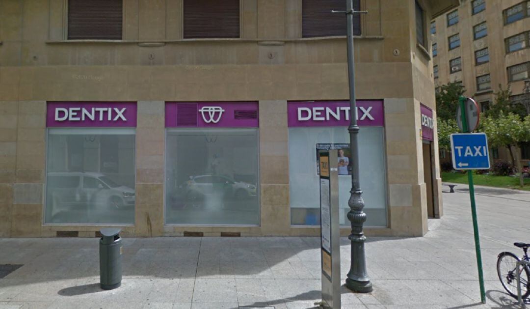 Clínica Dentix en el centro de Pamplona.