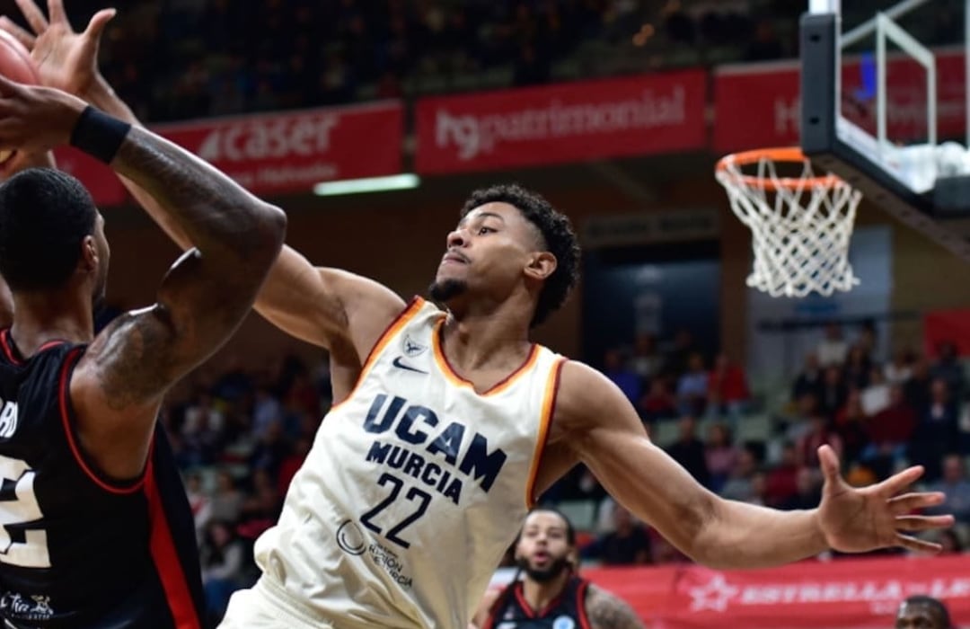 Lee Aaliya en un partido de la presente campaña con UCAM Murcia