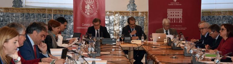 Imagen del Consejo Social de la UCLM reunido en San Pedro Mártir ( Toledo)