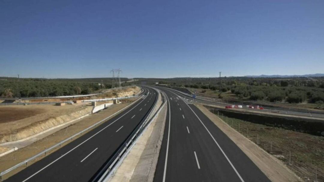 Tramo de la autovía A-32 entre Torreperogil y Úbeda 