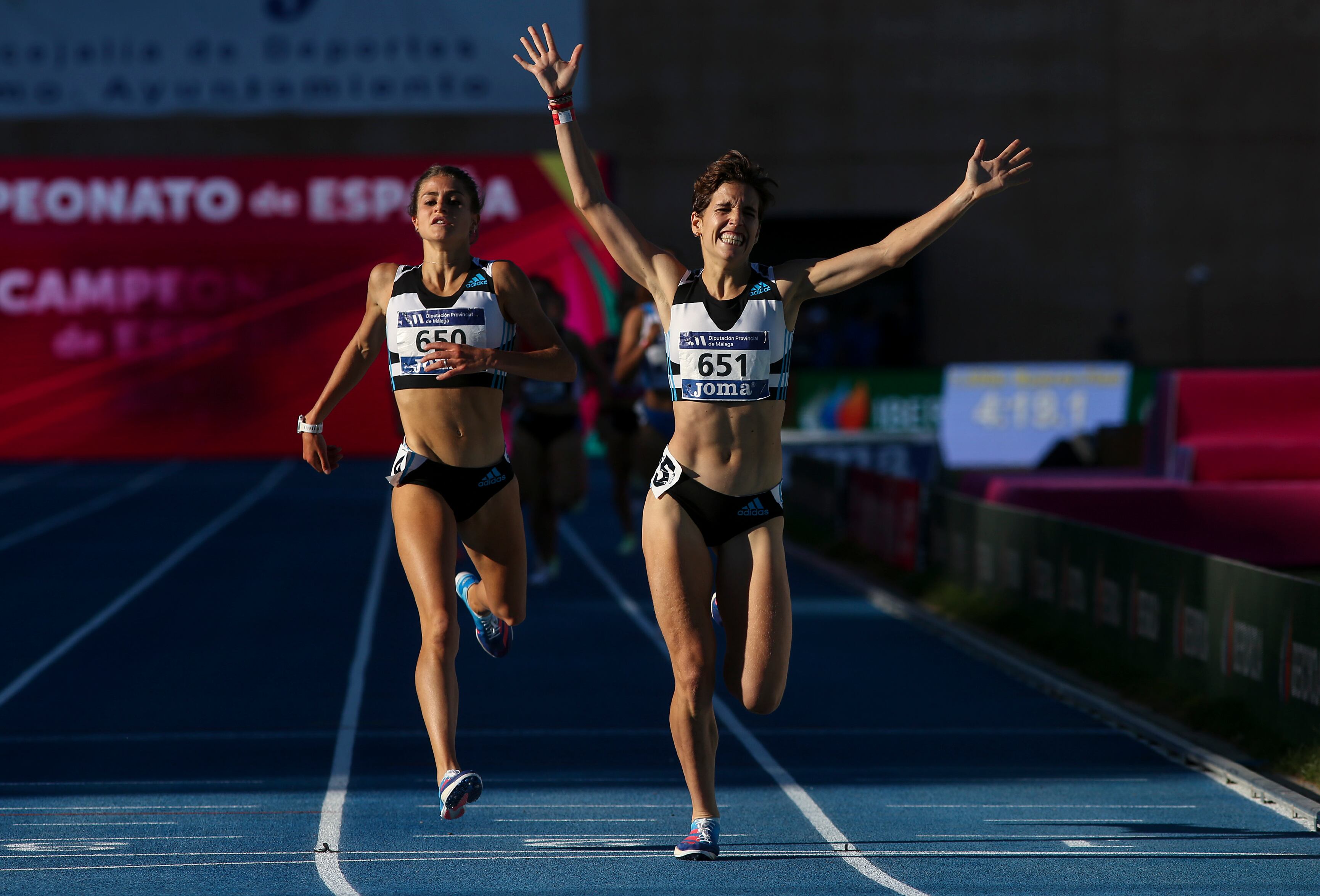 Marta Pérez, en el Campeonato de España de 2022, junto a Águeda Marqués.