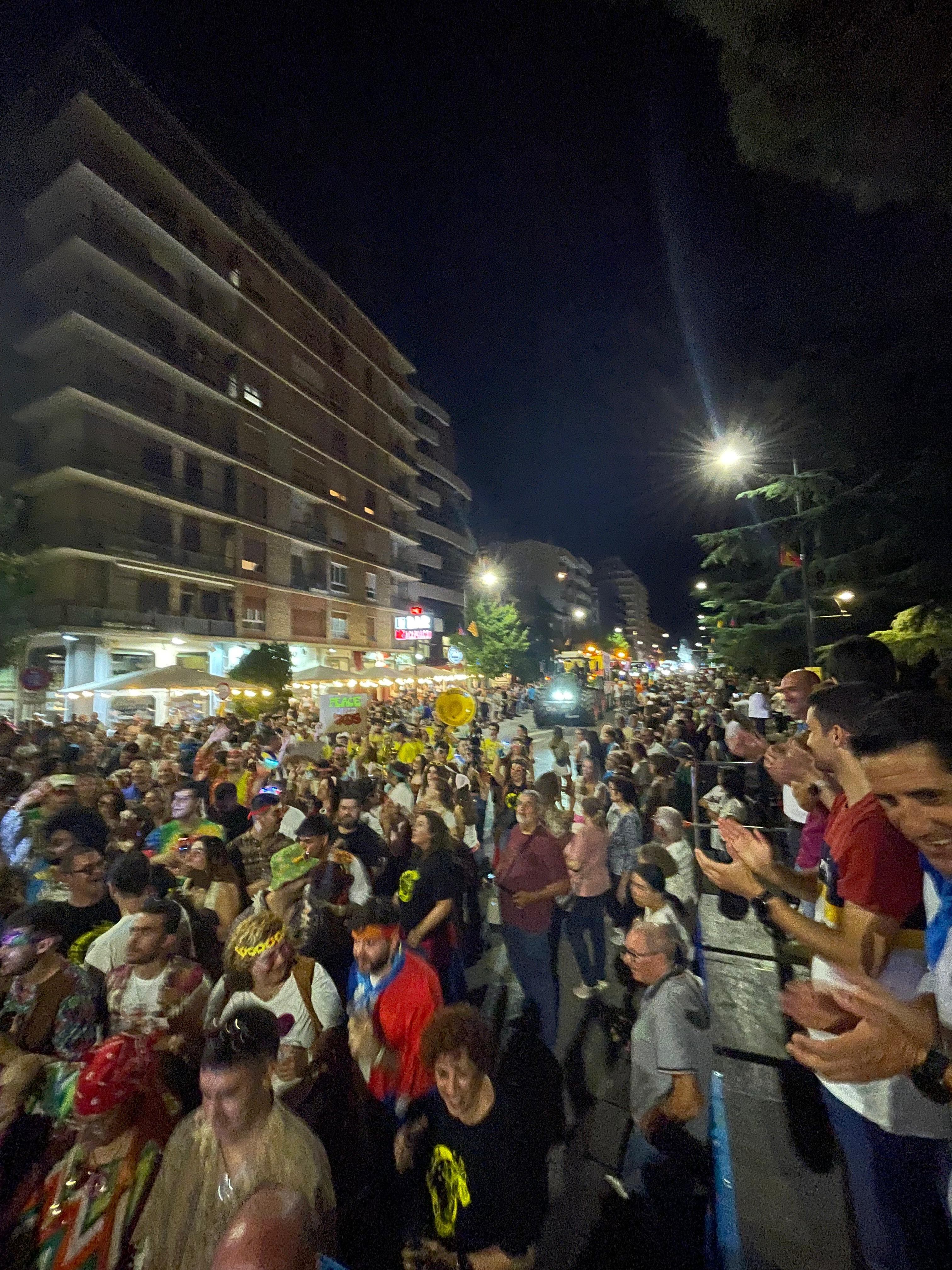 Gran ambiente en el primer día de las fiestas en Monzón