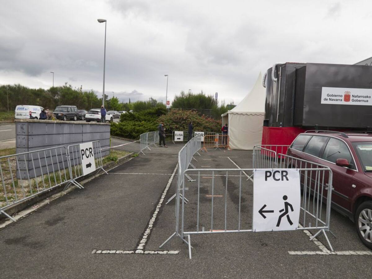 Descenso de casos aunque de nuevo Navarra por encima de los 3.000 positivos de COVID-19
