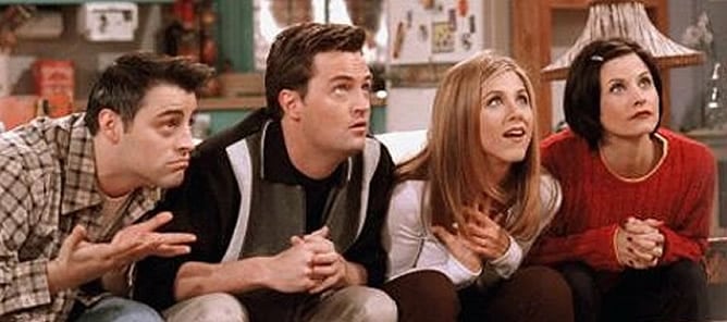 En la serie &#039;Friends&#039;, sus protagonistas siempre se reúnen para ver el evento deportivo anual por excelencia, la Super Bowl.