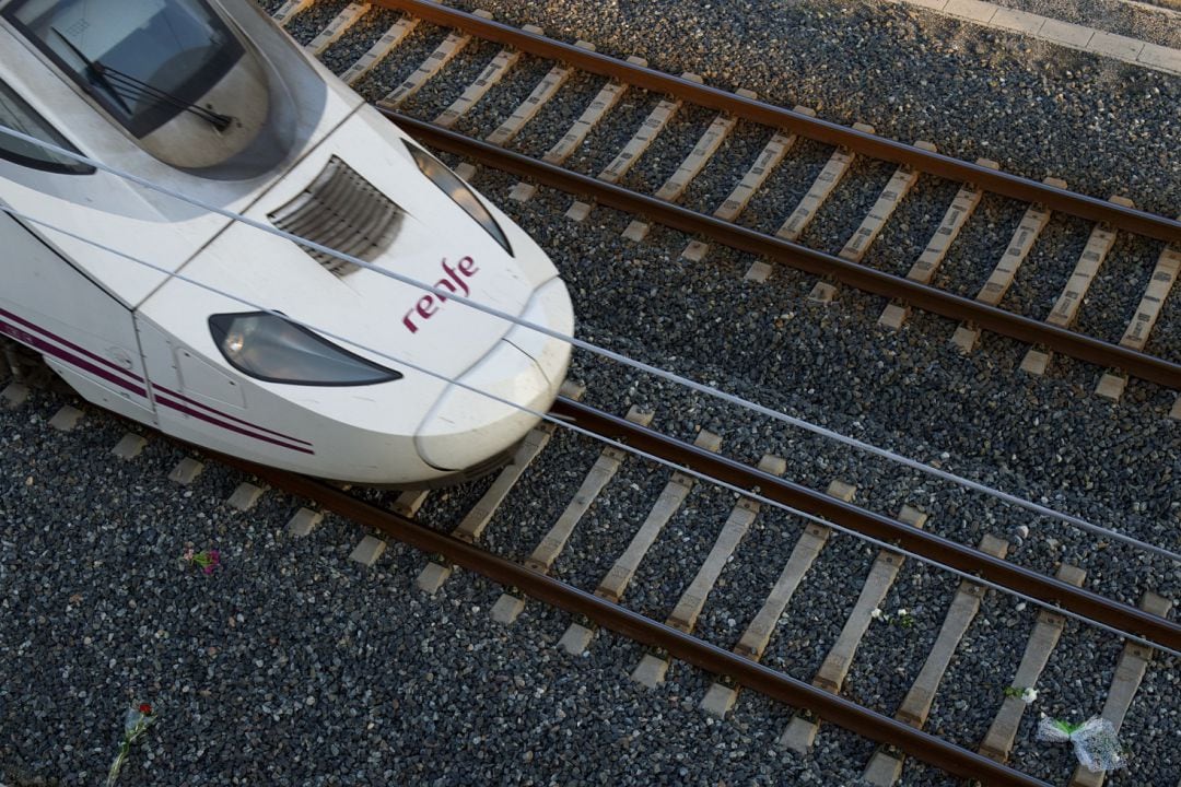 Sale a licitación el estudio informativo del corredor ferroviario Lorca-Guadix.