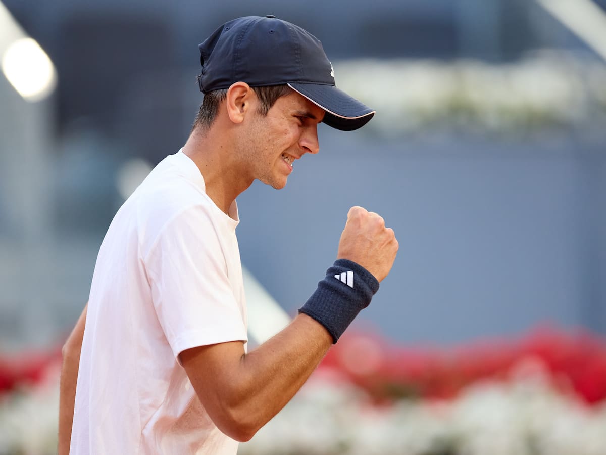 Rafa Jódar se pone el mono de trabajo y accede con oficio a la segunda ronda del Mutua Madrid Open
