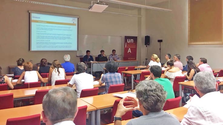 Rebeca Gómez, directora del curso de la UNIA 'La España futura': "La relación ponentes-alumnos es más parecida a una mesa redonda que a un curso educativo