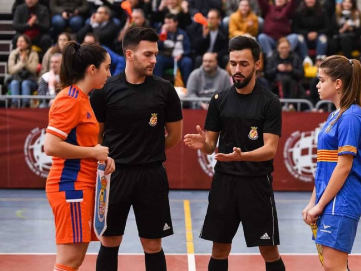 Samuel Gabaldón, árbitro de Elda, asciende a la Primera División de fútbol sala