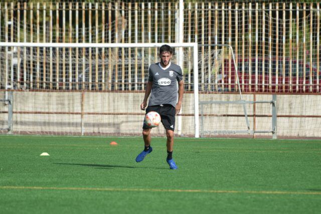 David Moreno durante un entrenamiento con el Xerez CD