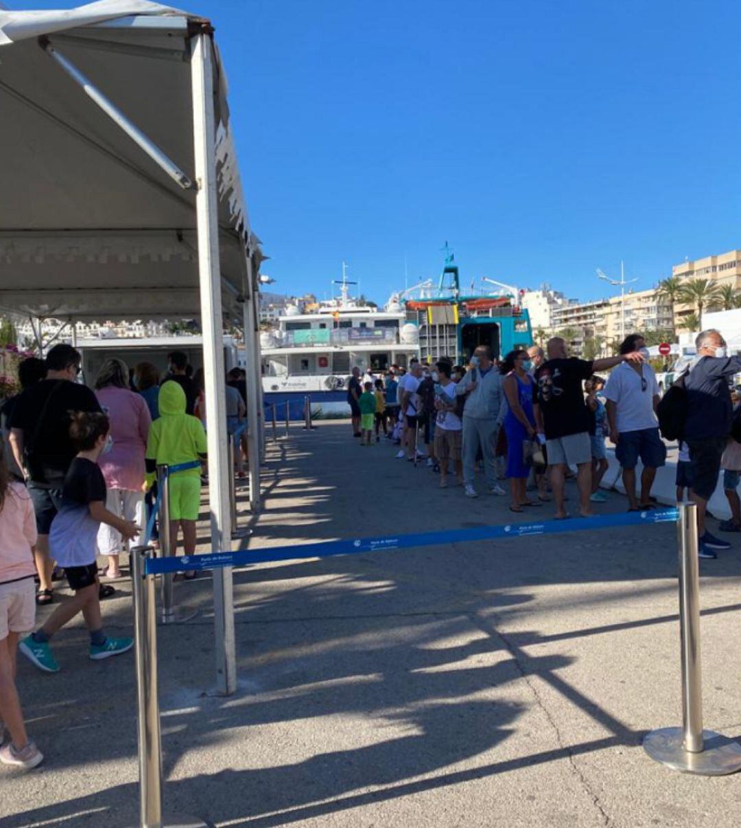 Colas para viajar a Formentera