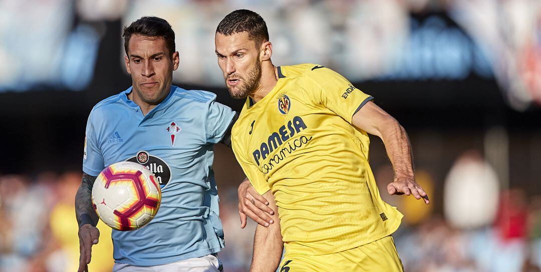 Hugo Mallo y Alfonso Pedraza, durante el duelo entre Celta y Villarreal de hace pocas semanas