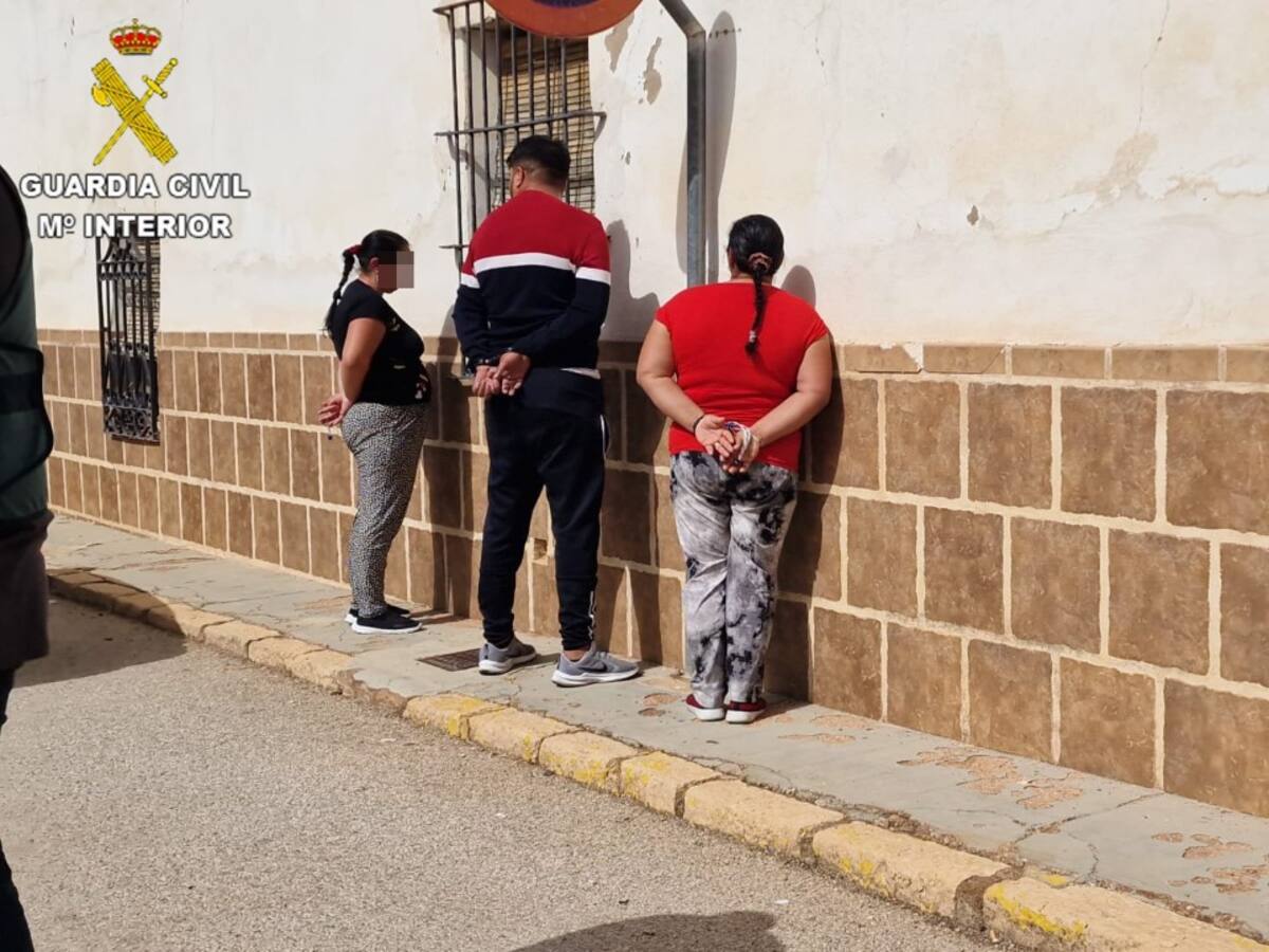 Desarticulada una banda que robaba a ancianos