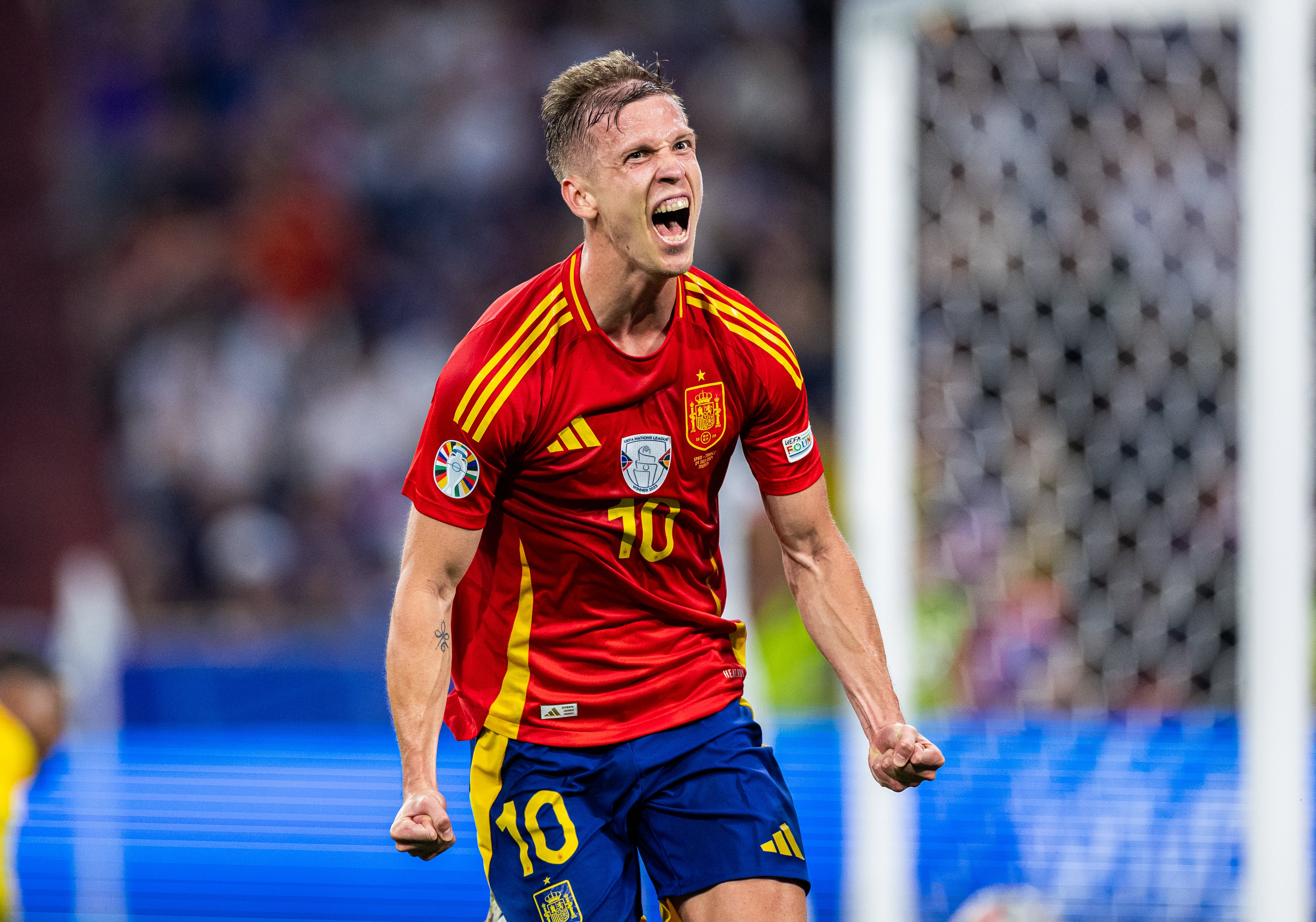 Dani Olmo celebra su gol ente Francia en las semifinales de la Eurocopa