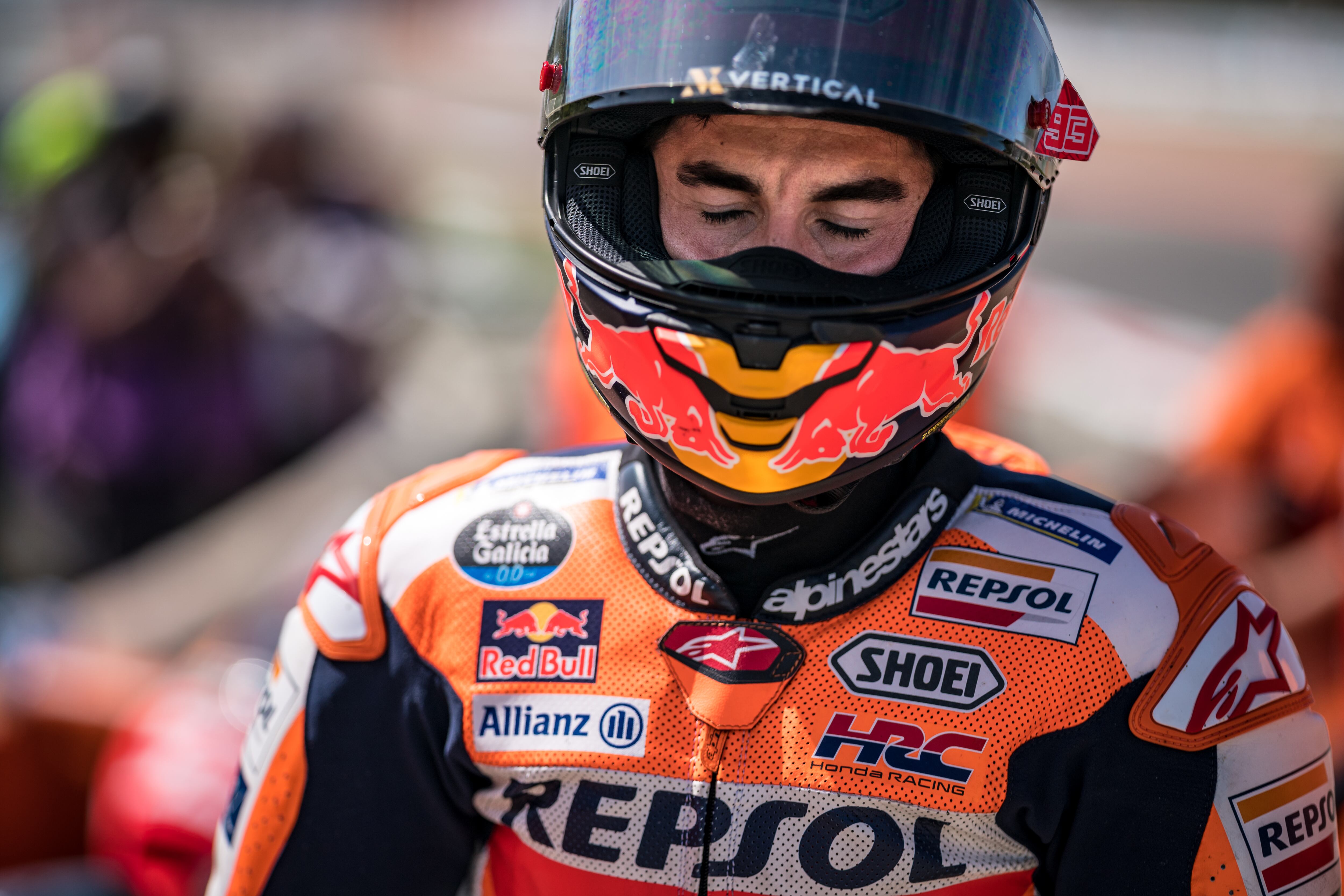 Marc Márquez, tras ela ccidente con Oliveira en Portimao durante el GP de Portugal. (Photo by Steve Wobser/Getty Images)