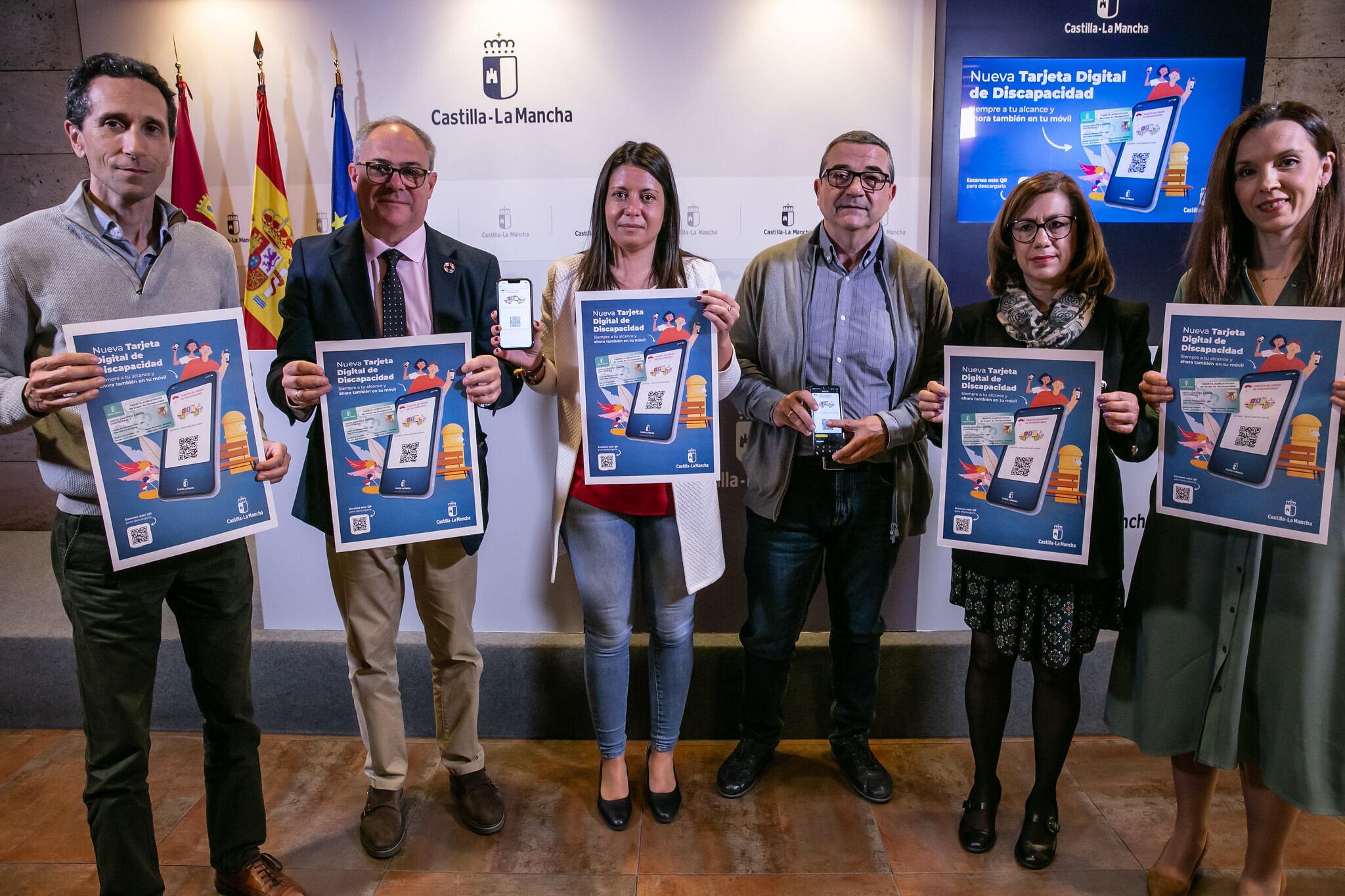 a consejera de Bienestar Social, Bárbara García Torijano, presenta la Tarjeta Digital Acreditativa del Grado de Discapacidad