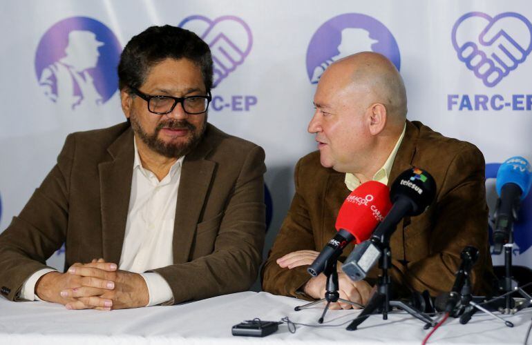 Miembros del Estado Mayor de las FARC anuncian que serán partido político desde el 1 de septiembre.