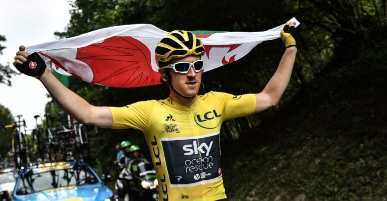 Geraint Thomas celebra su victoria en el Tour de Francia