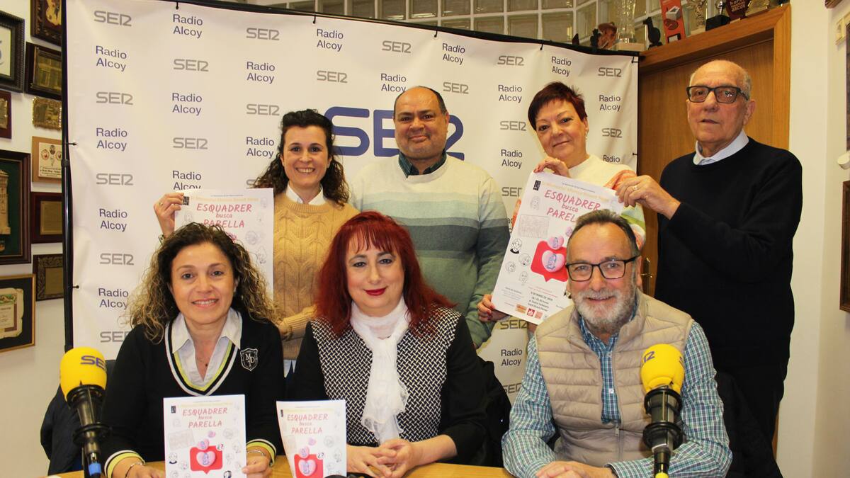 El Grupo de Teatro de San Mauro pone en escena la obra 'Esquadrer busca parella'