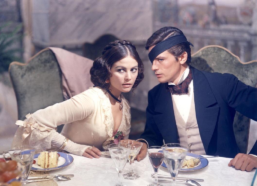 Claudia Cardinale y Alain Delon en una escena de El gatopardo de Luchino Visconti