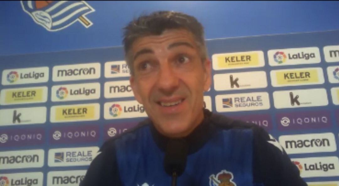 Imanol responde en Zubieta las preguntas de los periodistas