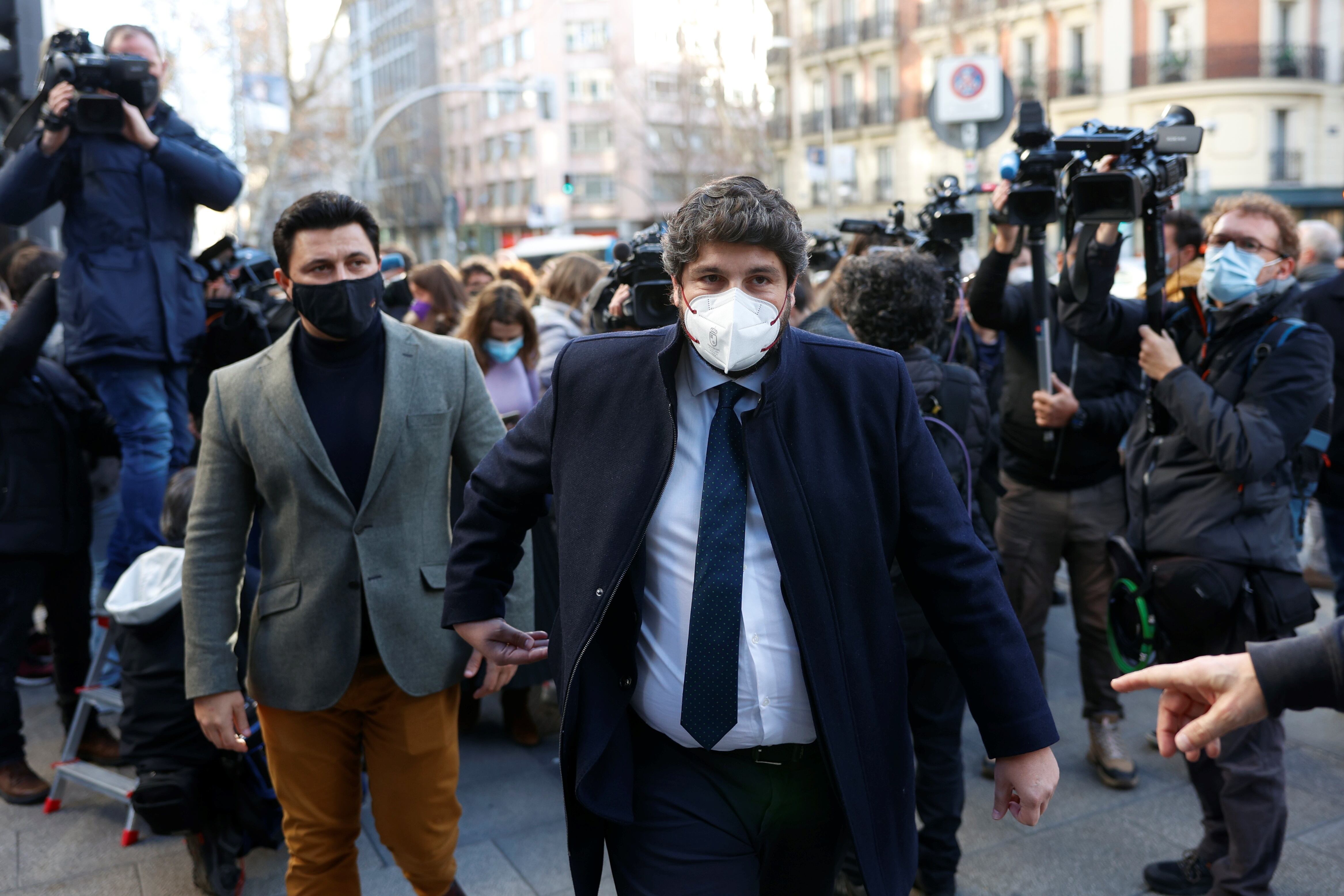 MADRID, 15/02/2022.- El presidente de Murcia, Fernando López Miras a su llegada a la reunión Ejecutiva Nacional del PP que se celebra este martes en la sede de la formación en la calle Génova de Madrid. EFE/ Rodrigo Jimenez
